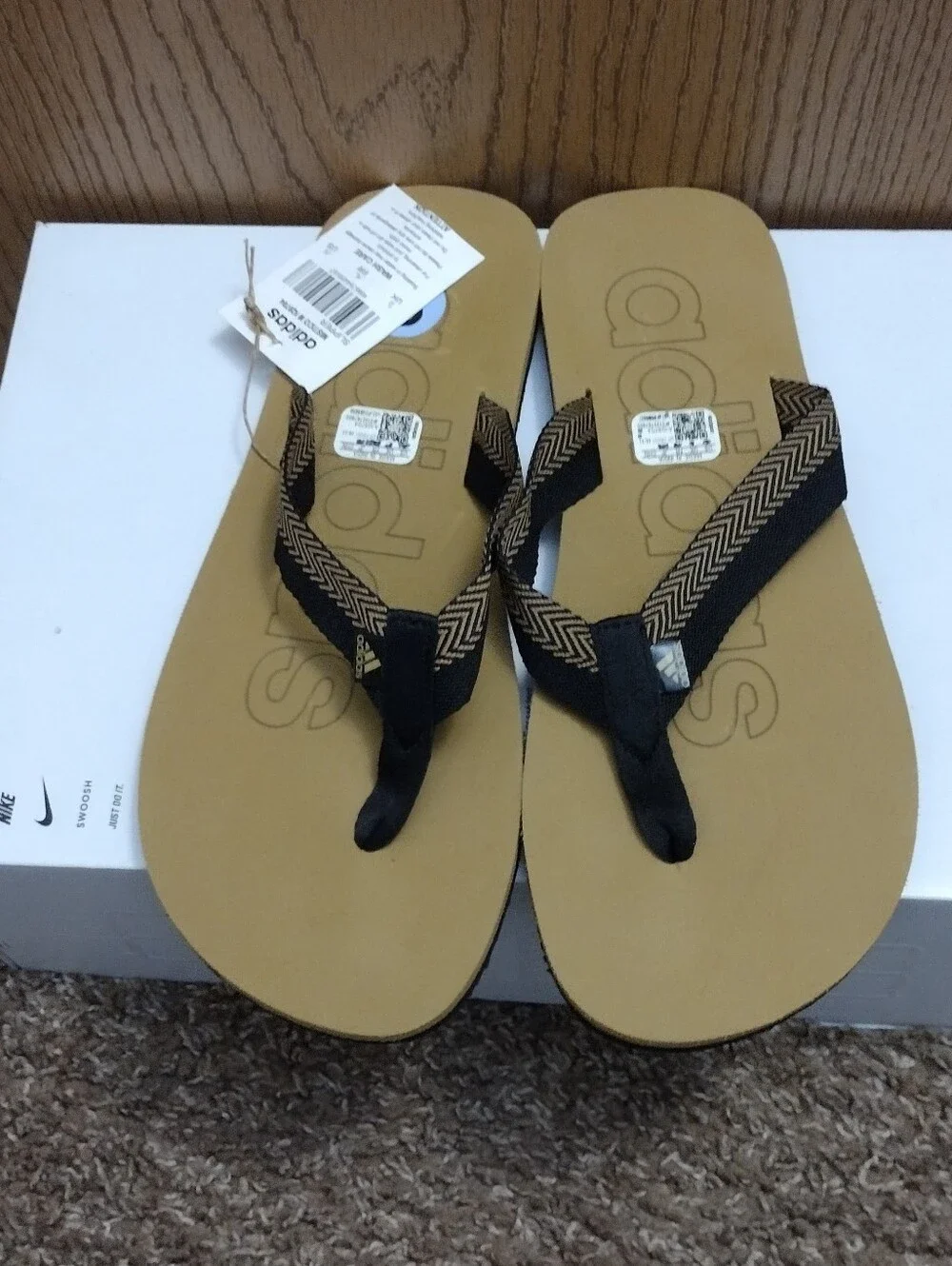 ADIDAS  BEACH POOL FLIP-FLOPS SANDAL MEN'S  SIZE 9 TAN NWT